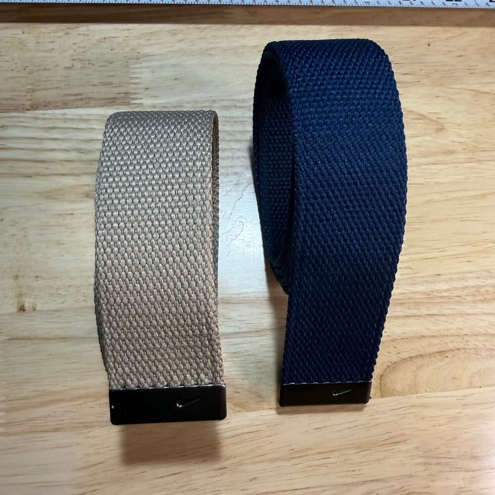 Nike Golf Men's Single Web Belt(2)Adjustable to Fit, Navy Blue and Tan No Buckle